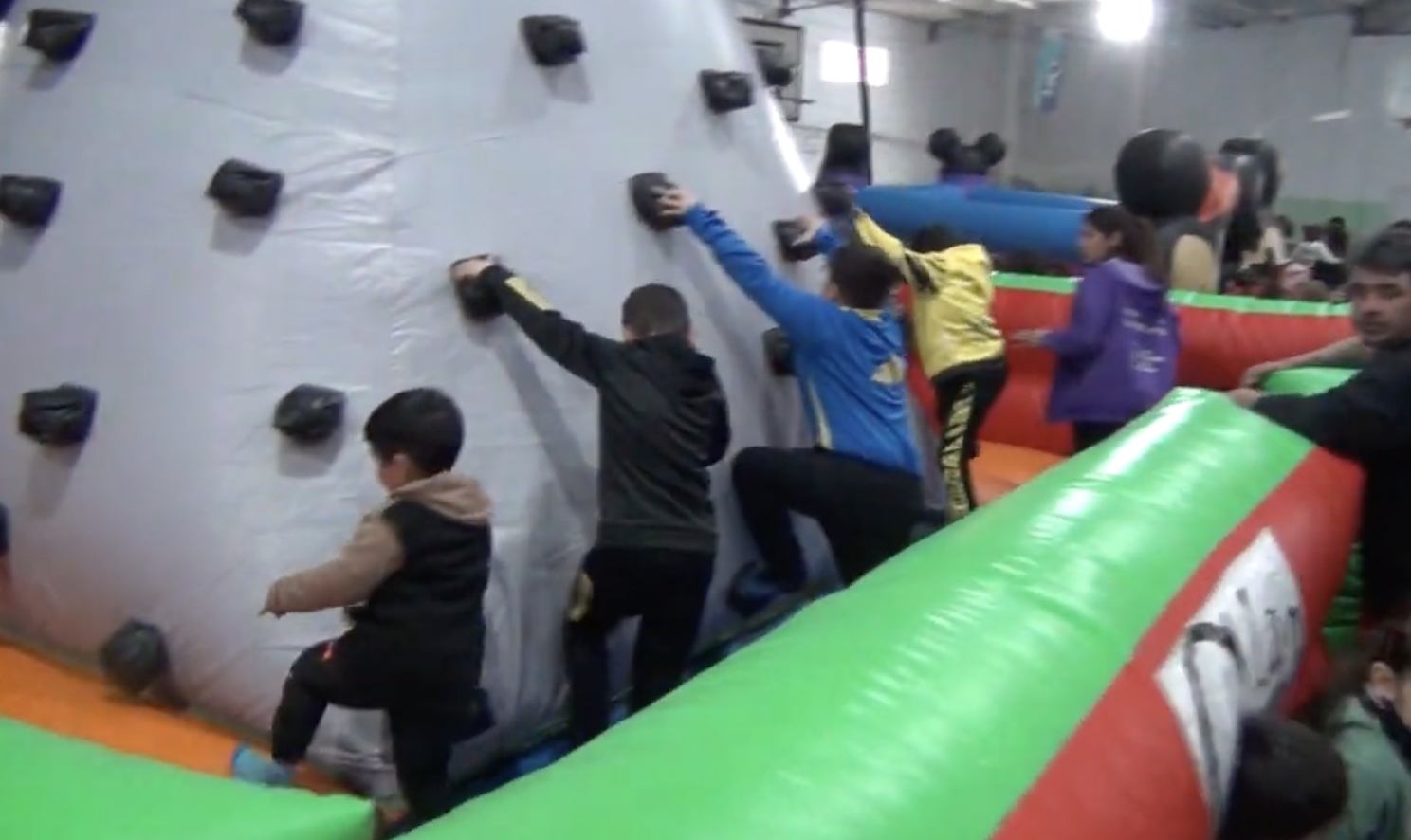 SE FESTEJÓ EL DÍA DE LAS INFANCIAS EN EL POLIDEPORTIVO DE SAN CLEMENTE